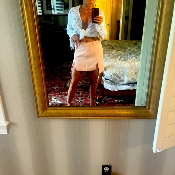 Camilla and Marc Size 4 Skirt in salmon Color Never worn - Picture 1 of 8